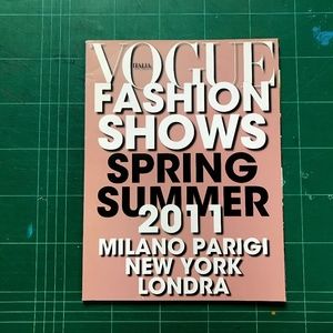 Vogue Italia Dossier SS 2011 magazine